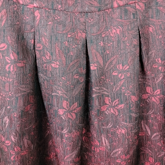 KASPER Dress Red/Black Floral Brocade Fit & Flare Box Pleated Dress Sz. 12 - Picture 10 of 15